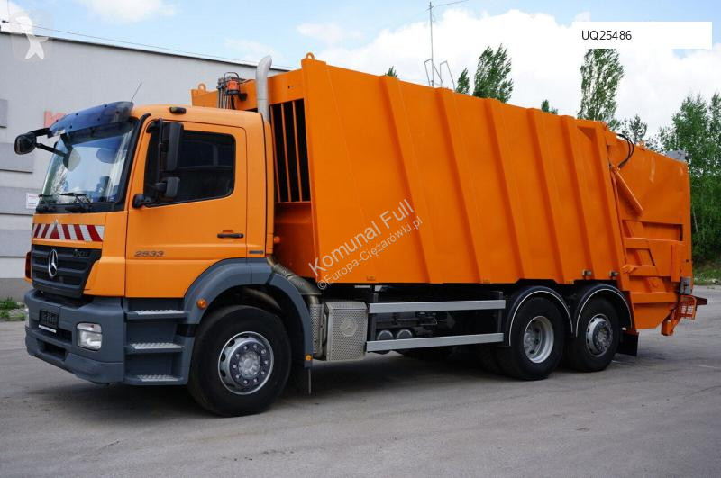 Silniční stroje Mercedes VARIOPRESS 524