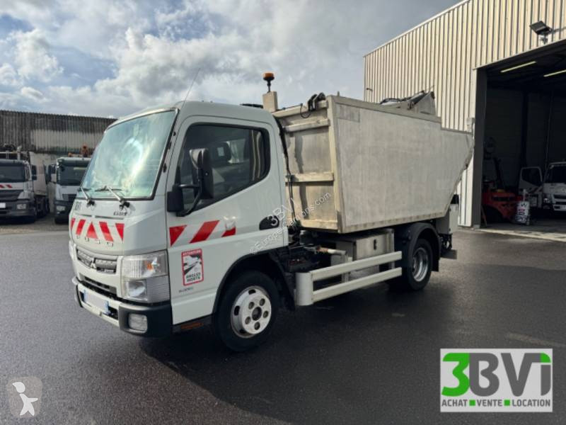 Silniční stroje Mitsubishi Fuso