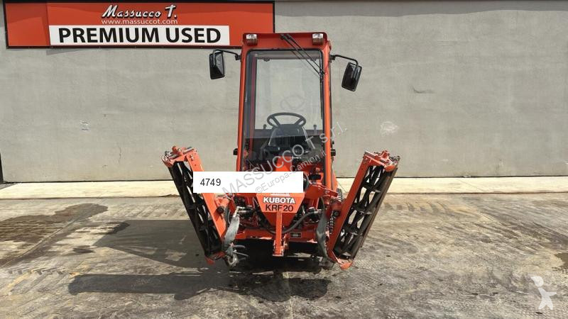Silniční stroje Kubota F2400
