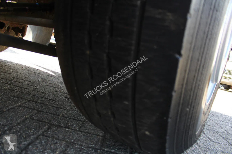 آلة لصيانة الطرق DAF 310 + 6X2 STEERING