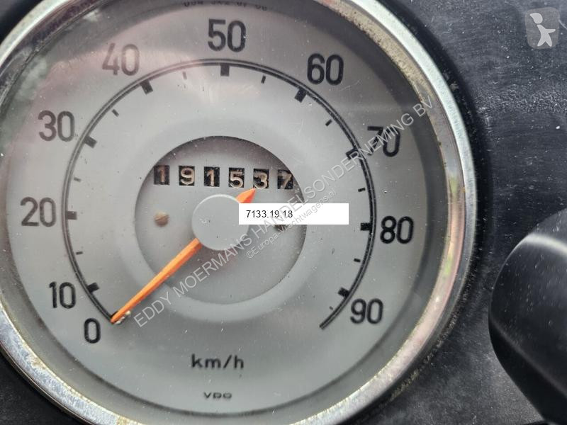 آلة لصيانة الطرق Mercedes 353 K2