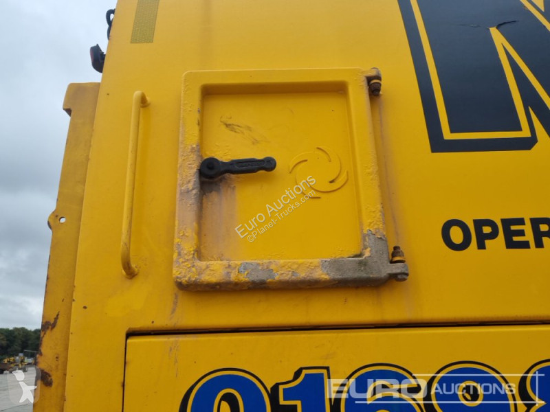 Utilaje pentru drumuri  LF220
