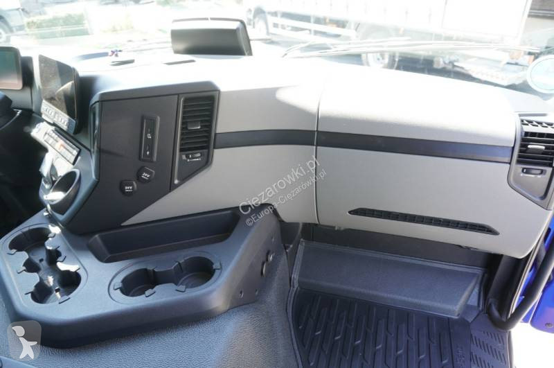 Silniční stroje Mercedes