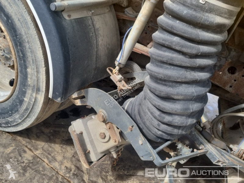 Utilaje pentru drumuri Iveco Euro Cargo 140E18