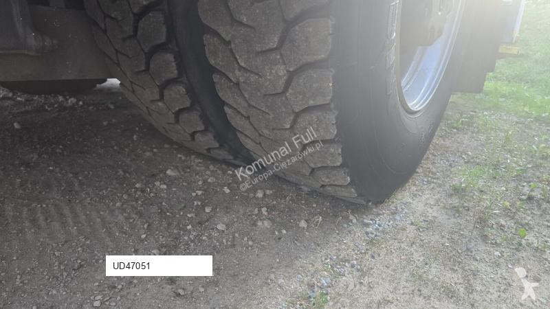 Utilaje pentru drumuri Mercedes variopress 16m3