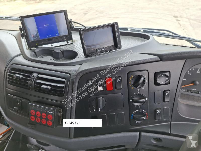 آلة لصيانة الطرق Mercedes Optifant 70