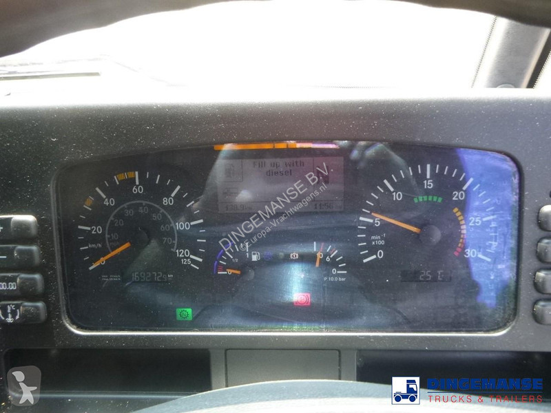 آلة لصيانة الطرق Mercedes 2633 6x4 RHD Euro 5...