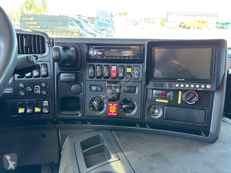 آلة لصيانة الطرق Scania 400 6x2*4 Korp&Son ADR...