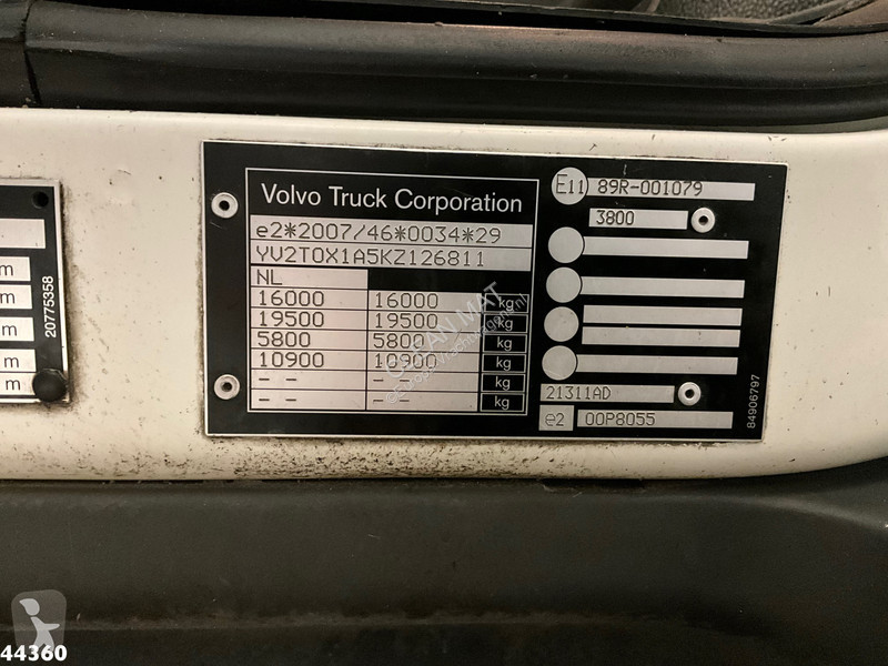 آلة لصيانة الطرق Volvo 250 Euro 6 Geesink 11m³