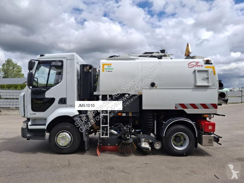 آلة لصيانة الطرق Renault 220