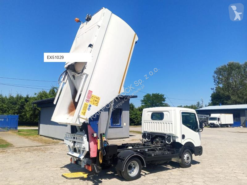 Engin de voirie Nissan NT400/ MODEL35.12...