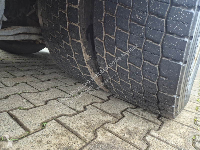 Engin de voirie Scania P340 LB 6X2*4 / JOAB...