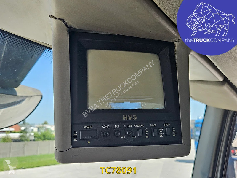 آلة لصيانة الطرق Renault D 280