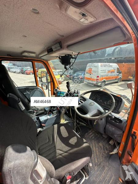 آلة لصيانة الطرق Mercedes Unimog 405/12...
