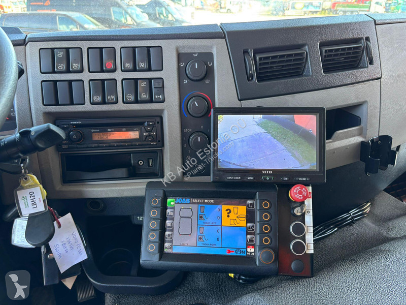 Engin de voirie Volvo 320 6x2*4 Joab Anaconda...