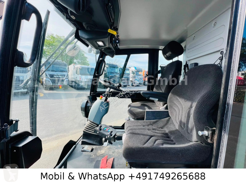 Engin de voirie  Mathieu Azura Flex MC210...