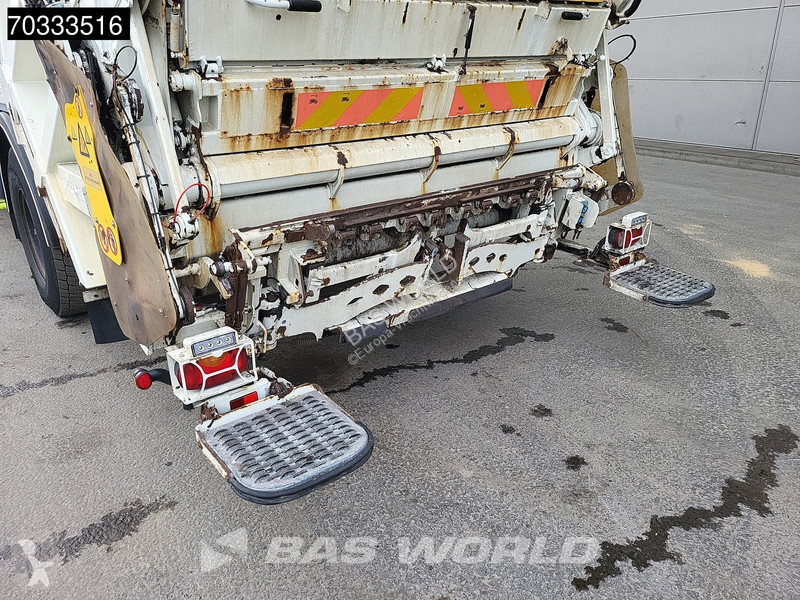 Vehículo de limpieza viaria DAF 290 6X2...
