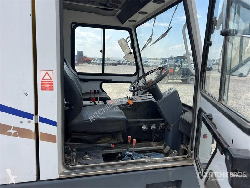Vägmaskiner Dulevo 200/5 Sweeper Truck