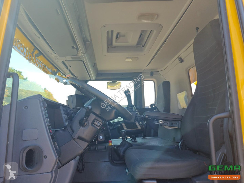 Коммунальная техника  Scania P280 6x2/4 Day Cab...