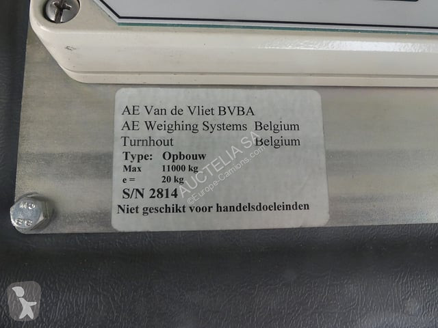 Vehículo de limpieza viaria Renault D19