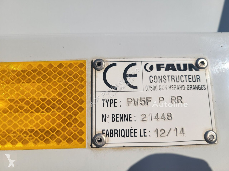 Vehículo de limpieza viaria Renault PW5F P RR KP7