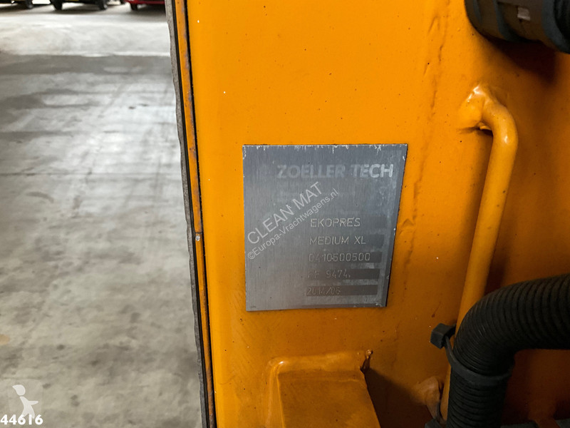 Silniční stroje Volvo 330 Euro 6 Zoeller 25m³