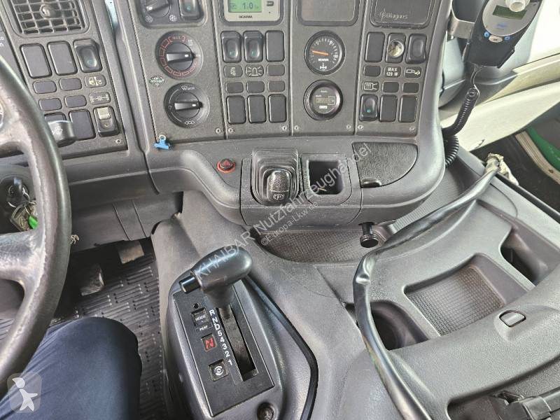 Vehículo de limpieza viaria Scania