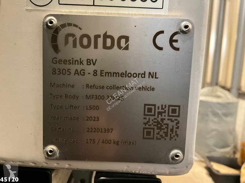 Utilaje pentru drumuri Volvo 350 Norba MF 300...