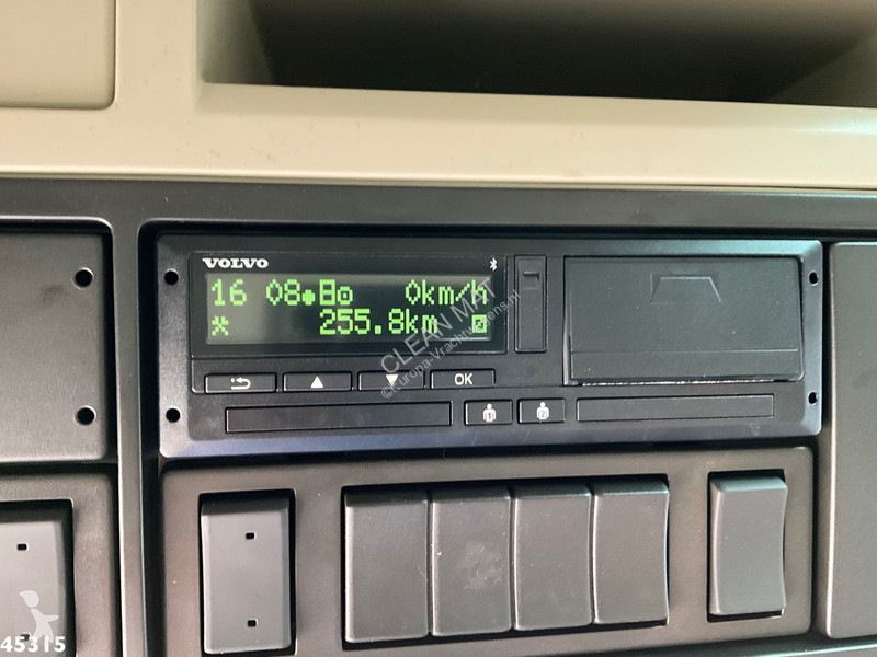 Silniční stroje Volvo 330 Euro 6 Geesink 20m³