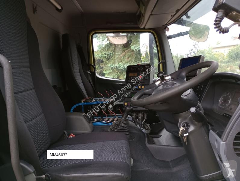 Silniční stroje Mercedes SK600 DUAL