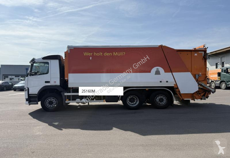 Silniční stroje Volvo FM-330