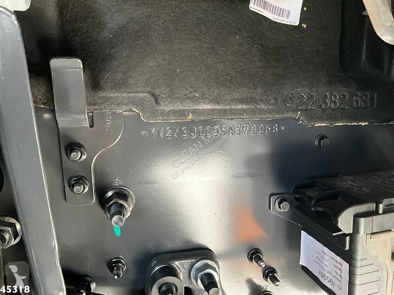 Silniční stroje Volvo 330 Euro 6 Geesink 20m³