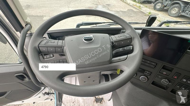 Silniční stroje Volvo FMX 460
