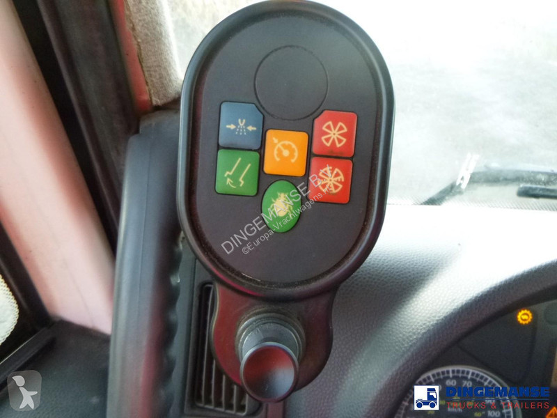 آلة لصيانة الطرق Iveco ML150E22 4x2 Scarab...