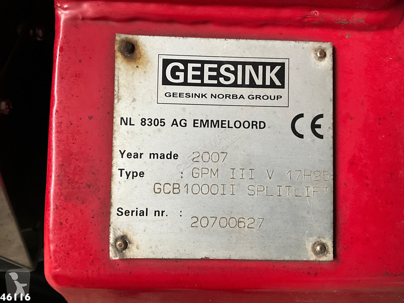 آلة لصيانة الطرق DAF FAG CF 250 Geesink 17m³