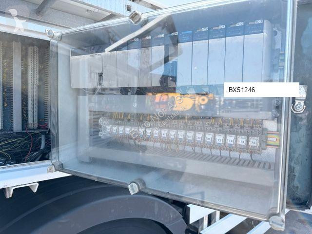 آلة لصيانة الطرق  RENAULT T430 DTI 6x2 Hvidtved...