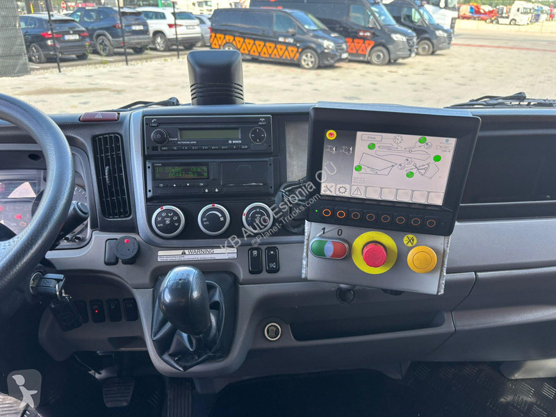آلة لصيانة الطرق Mitsubishi Fuso 7C18 4x2 FAUN...