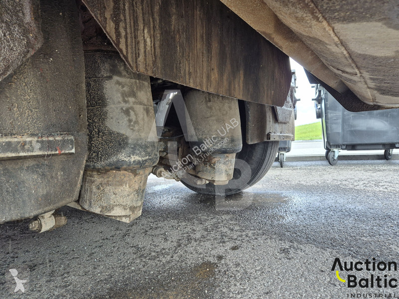 Komunálne vozidlo Scania 280 DB