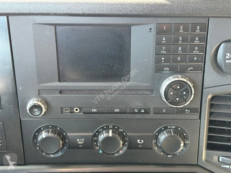 Engin de voirie Mercedes 2533 6x2 FAUN...