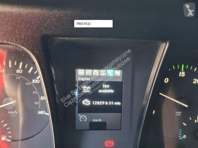 آلة لصيانة الطرق Mercedes VR5 LEV