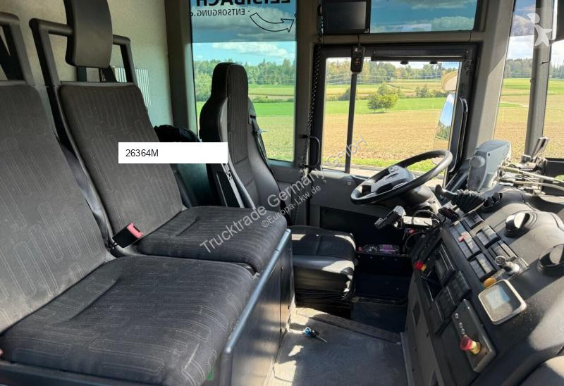 Vehículo de limpieza viaria Mercedes 602 2635