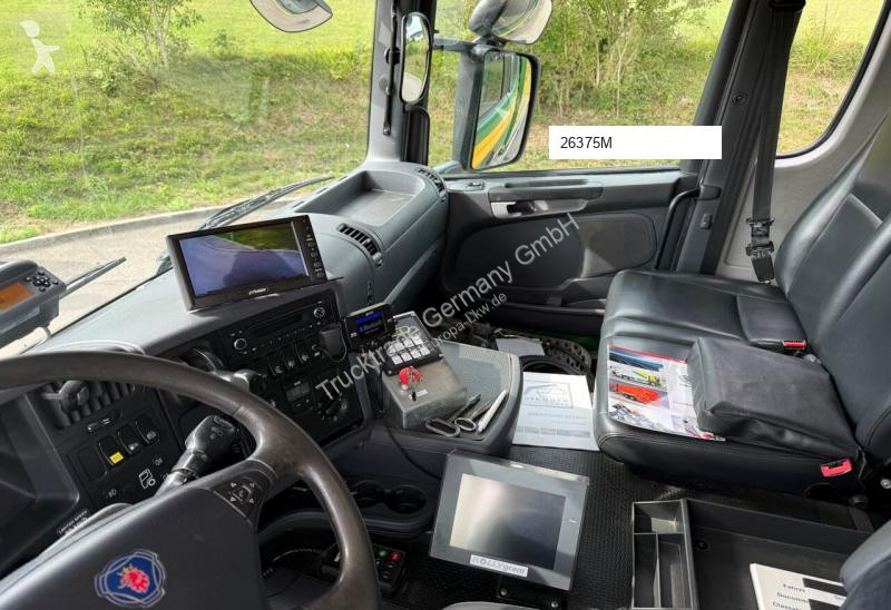 Silniční stroje Scania 589 G 440 LB
