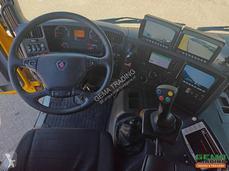 Коммунальная техника  Scania P280 6x2/4 Day Cab...