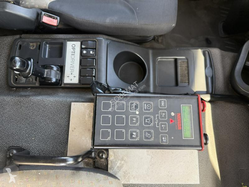 Коммунальная техника  Renault 370 DXI