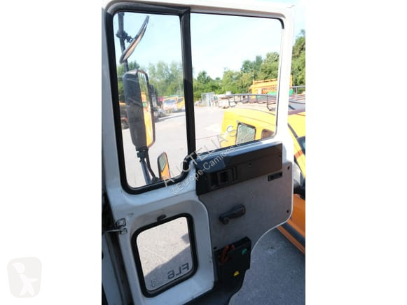 آلة لصيانة الطرق Volvo FL6 14