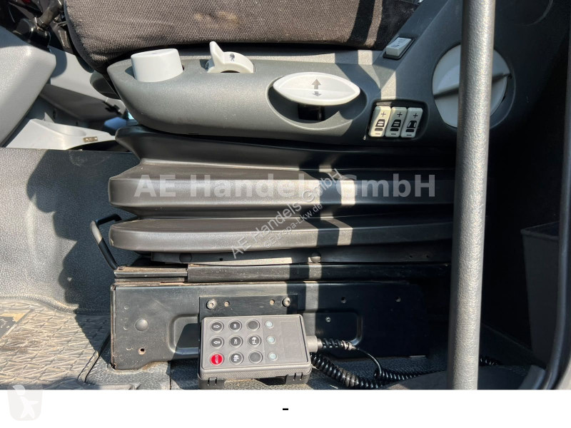آلة لصيانة الطرق Mercedes III 2532 BL M Saug...