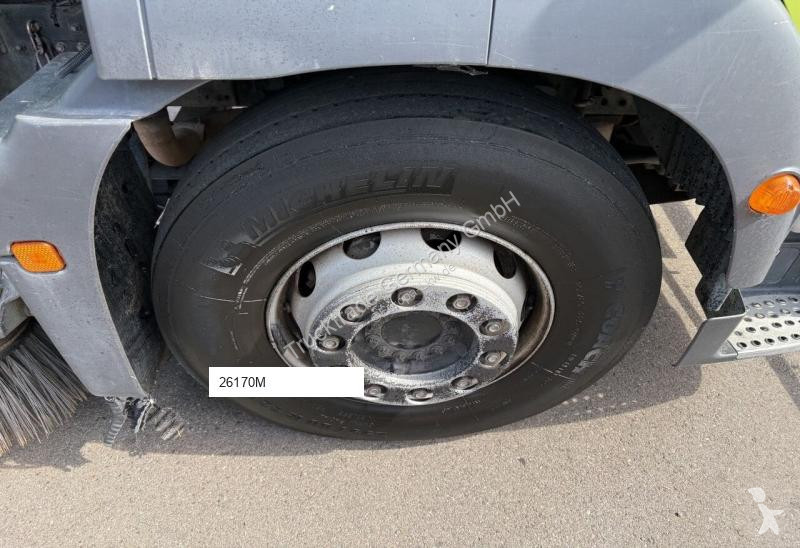 MAN L2007 46.010 4x2 Scarab Magnum road network...
