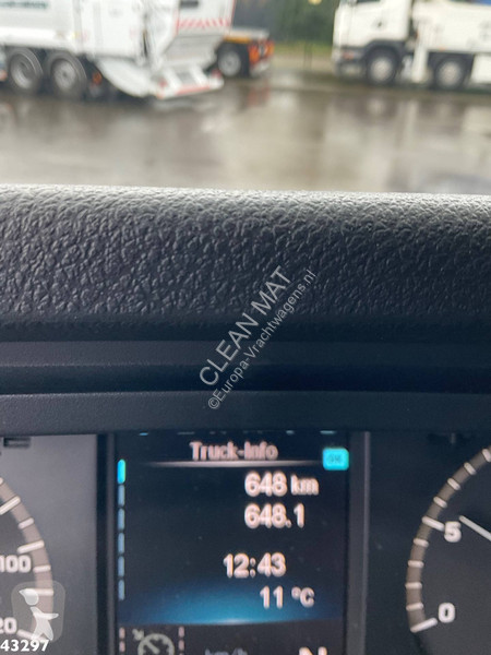 Utilaje pentru drumuri Mercedes 2533 Geesink...