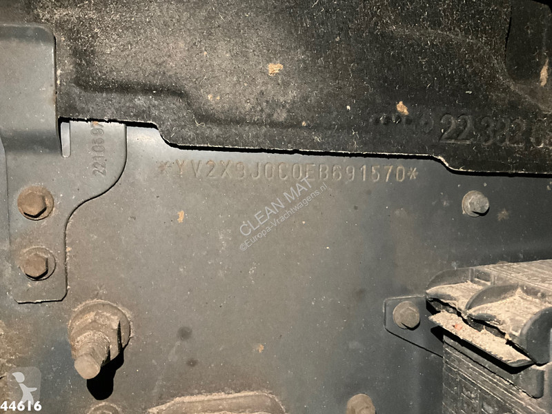 Silniční stroje Volvo 330 Euro 6 Zoeller 25m³