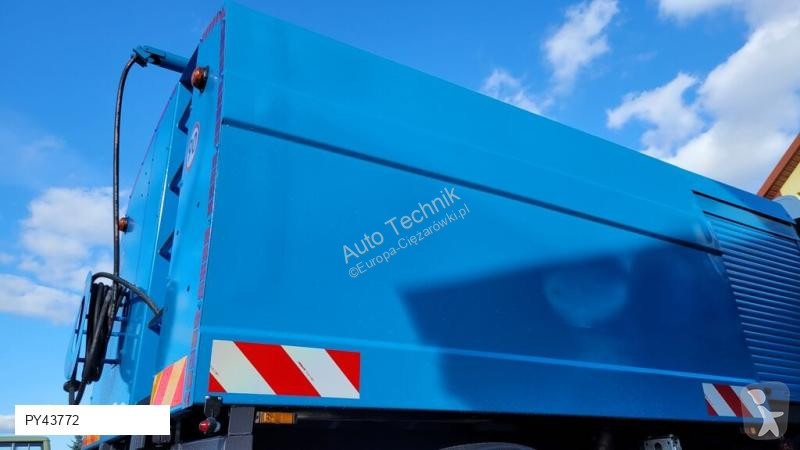 Engin de voirie Renault WATER STREET CLEANER...